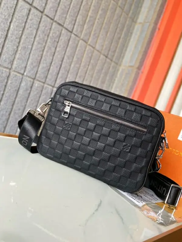 louis vuitton aaa homme mini sac a main s_124a7401